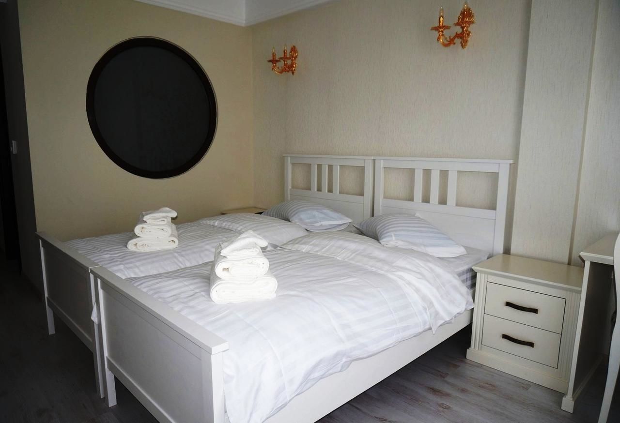 Отель Romantic Boutique Hotel Фокшани-26